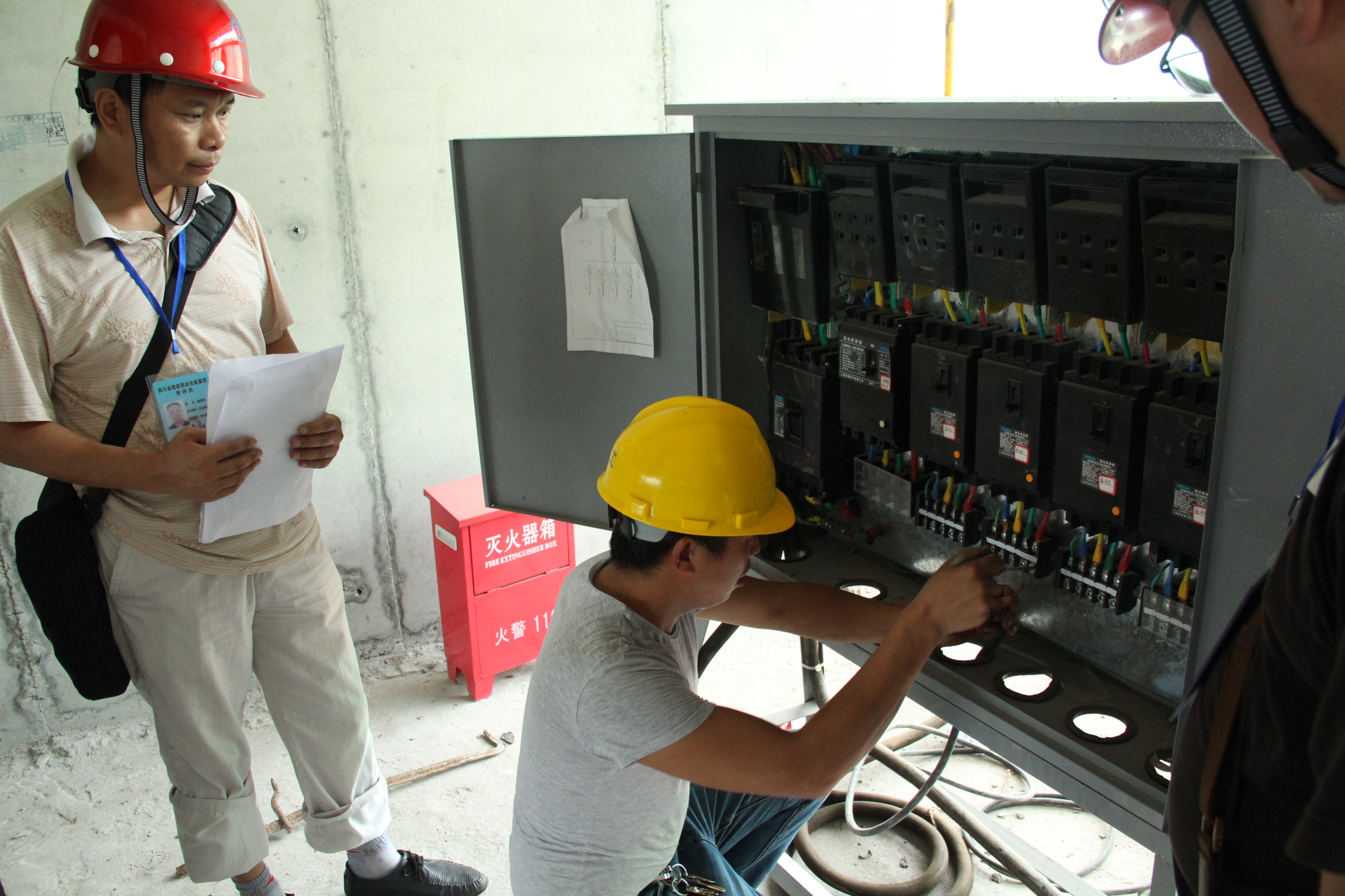 電工職業資格證取消 做電工真的不用考證了嗎？